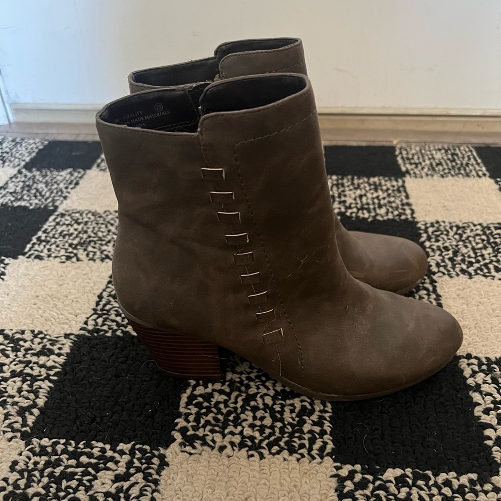 Aerosoles Brown boots
